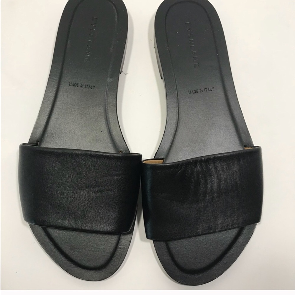 Everlane Black Italian leather sandal. 8.5